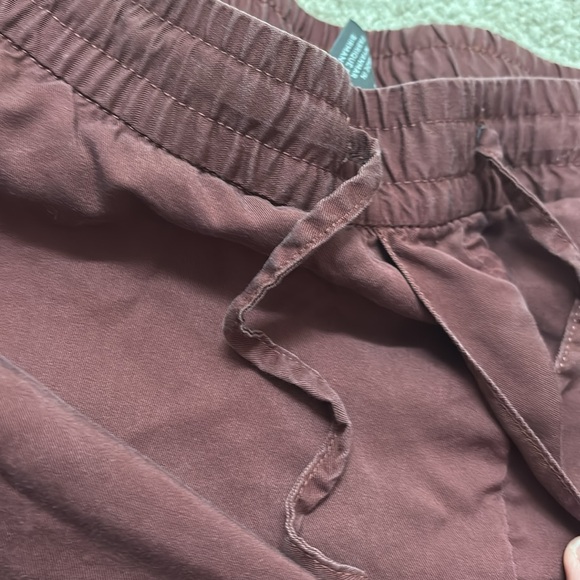 H&M Athletic / Lounge Shorts - Size M - Picture 3 of 6